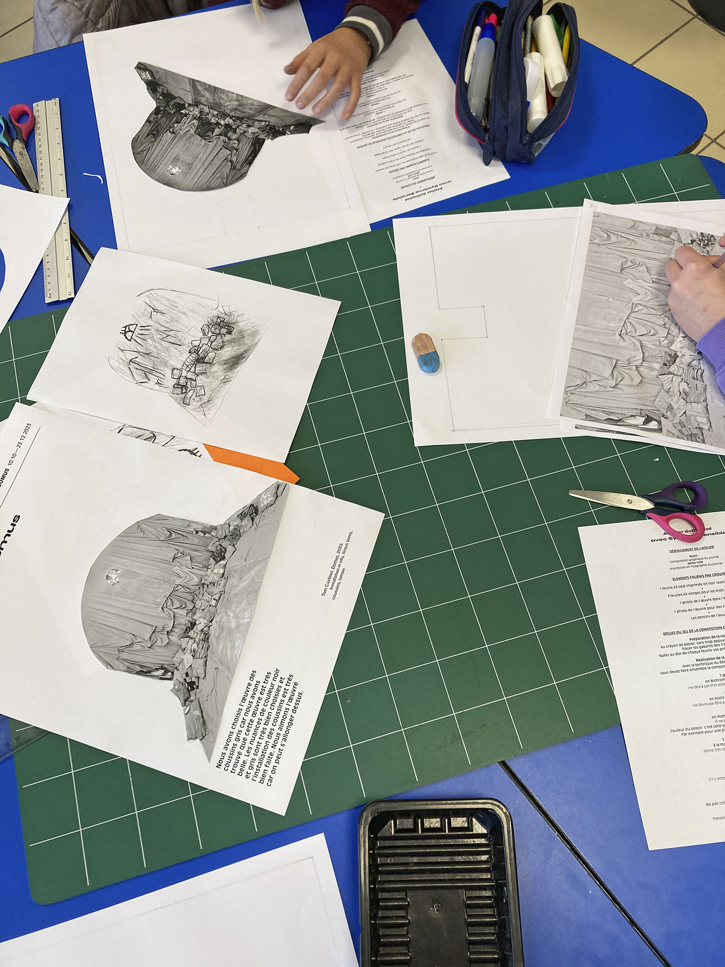 Atelier pédagogique de création d’un journal en risographie avec la classe de 6e PAC du Collège Olympe de Gouges.