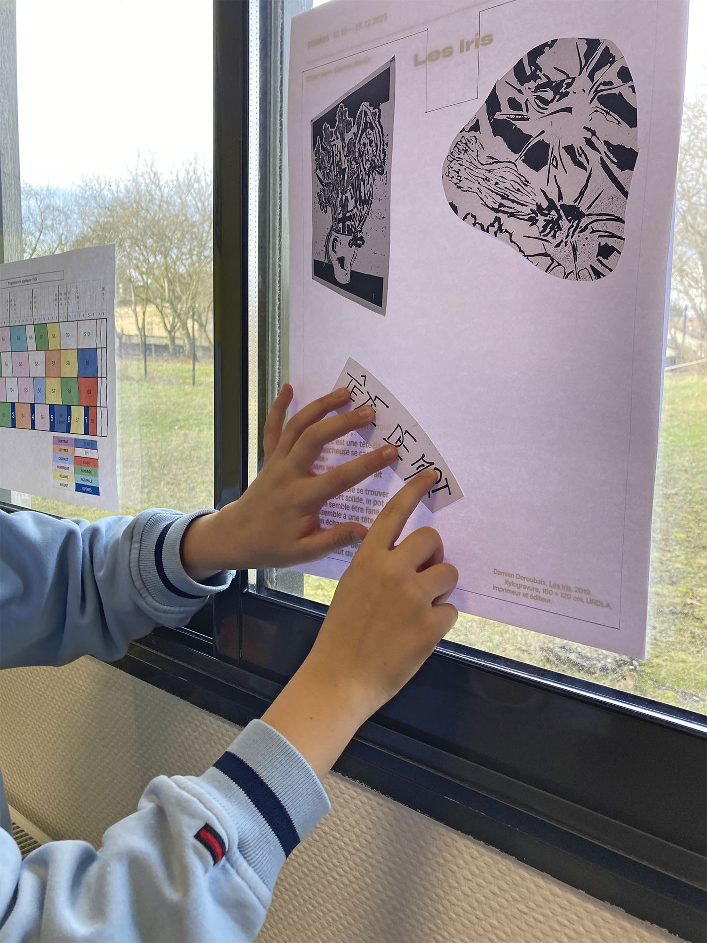 Atelier pédagogique de création d’un journal en risographie avec la classe de 6e PAC du Collège Olympe de Gouges.
