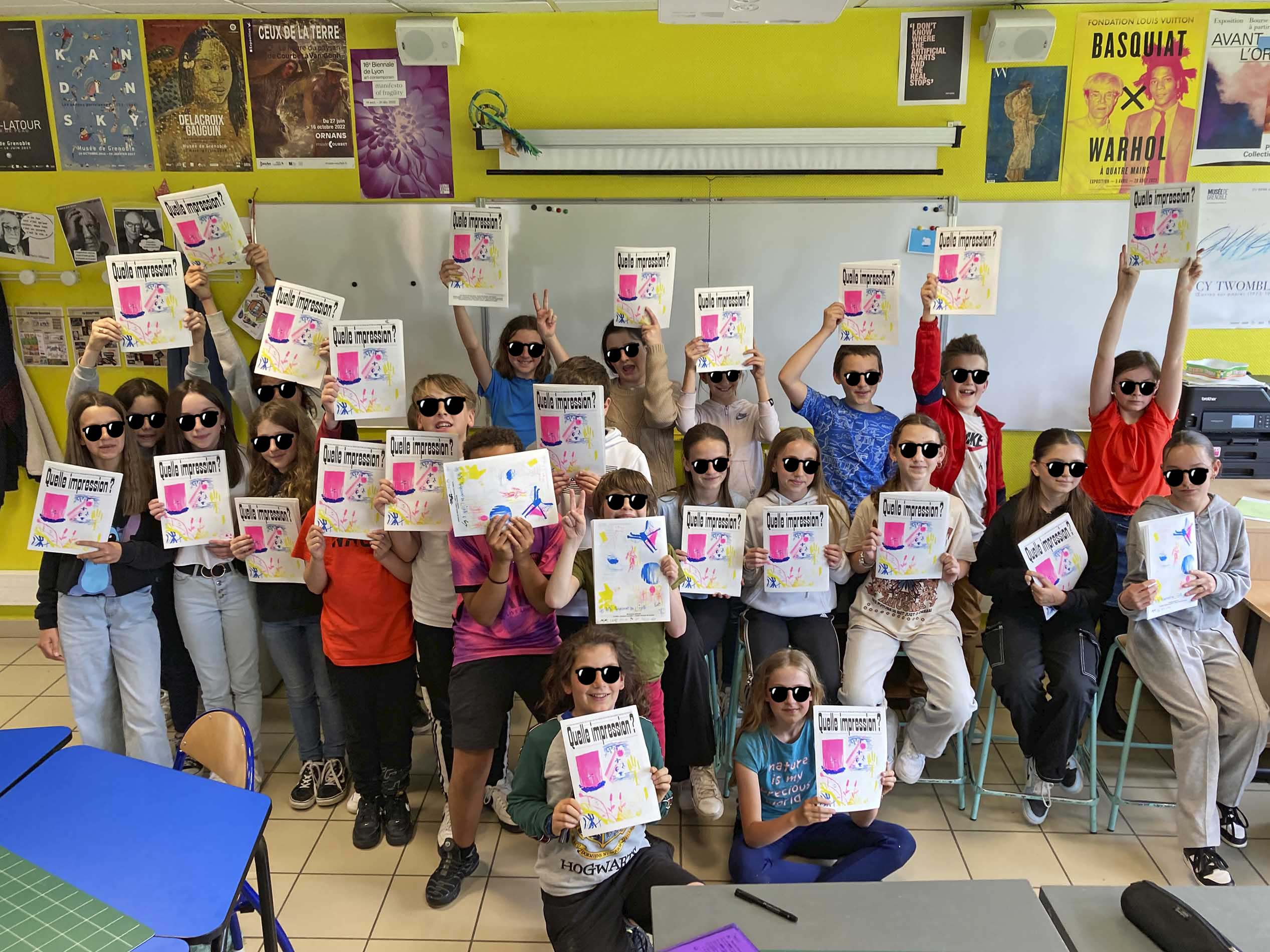 Atelier pédagogique de création d’un journal en risographie avec la classe de 6e PAC du Collège Olympe de Gouges.